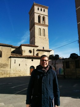 Sáez Rojo, ante la torre de San Bartolomé