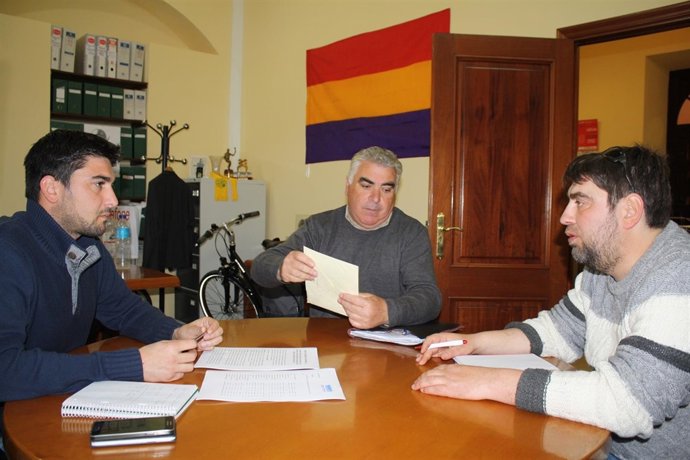 Reunión con los trabajadores.