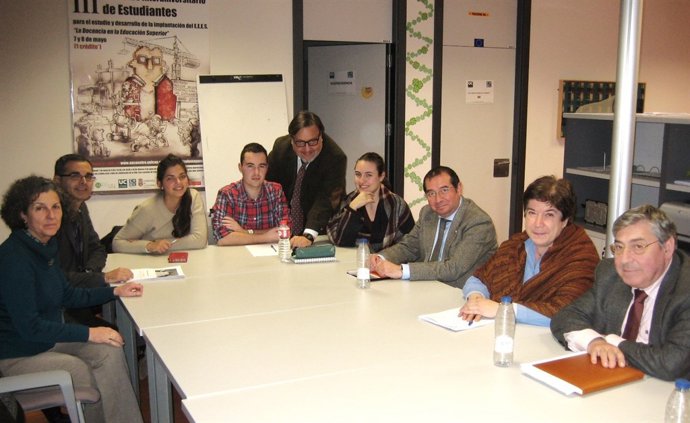 El equipo de la candidatura de Pablo Coto se reúne con el Consejo de Estudiantes