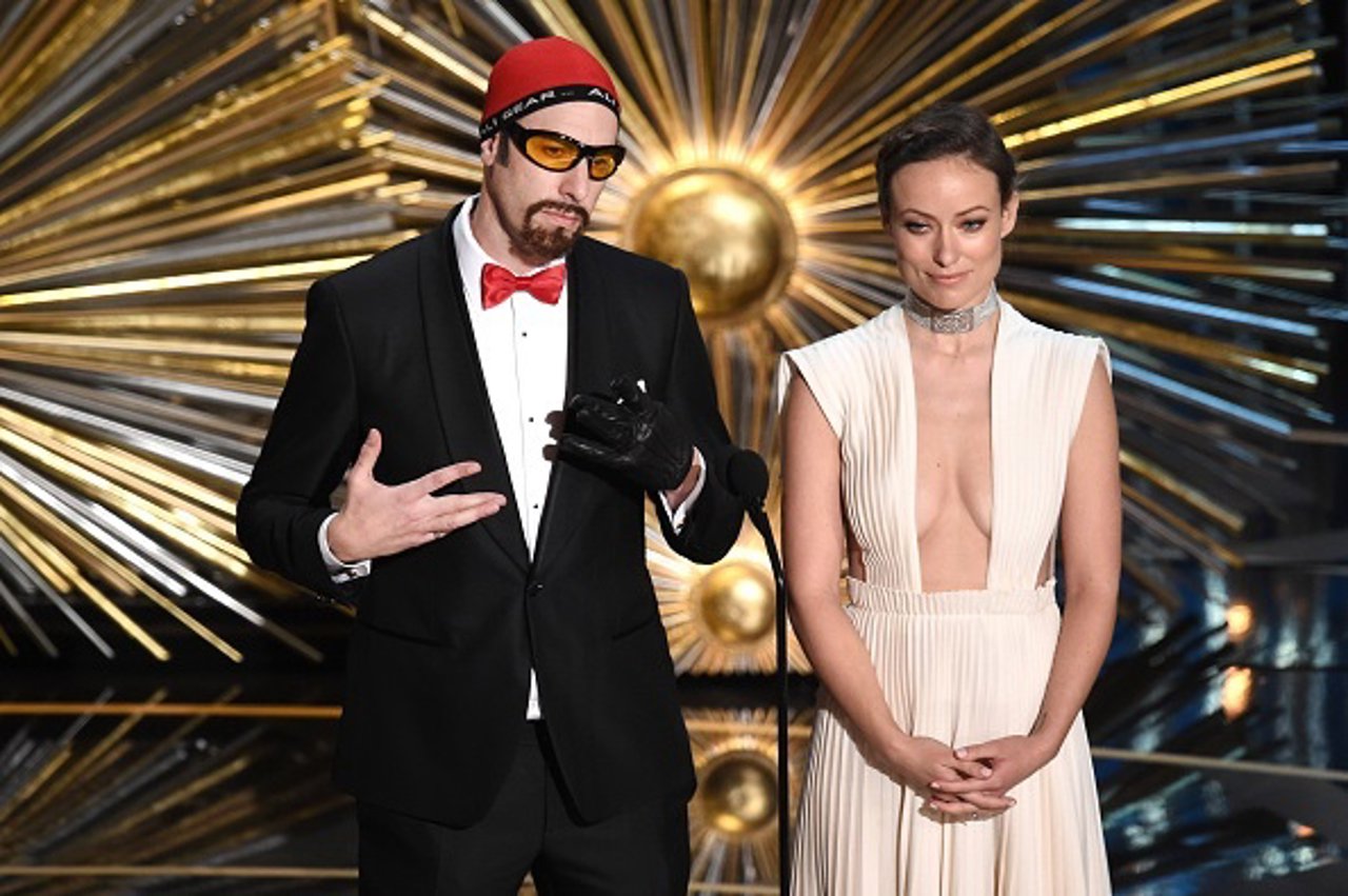 Sacha Baron Cohen y Olivia Wilde presentaron parte de la gala de los Oscar