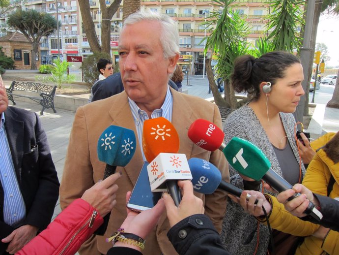 El vicesecretario de Política Municipal del PP, Javier Arenas. 