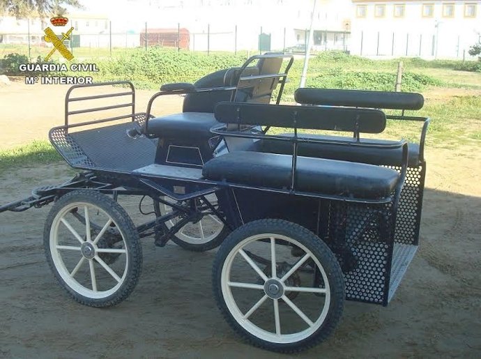  Carro Sustraído En El Rocío, En Almonte (Huelva).