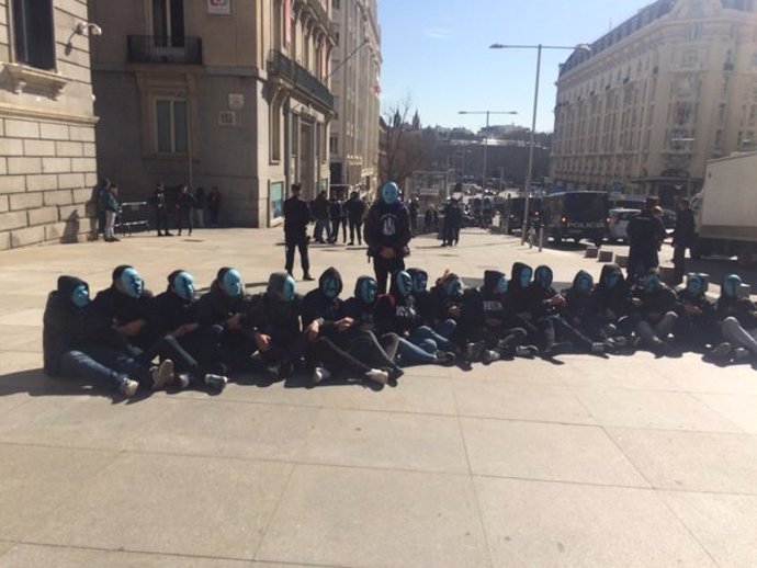 Ultraderechistas junto al Congreso