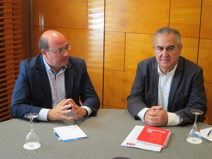 Pedro Antonio Sánchez y Rafael González Tovar durante su encuentro
