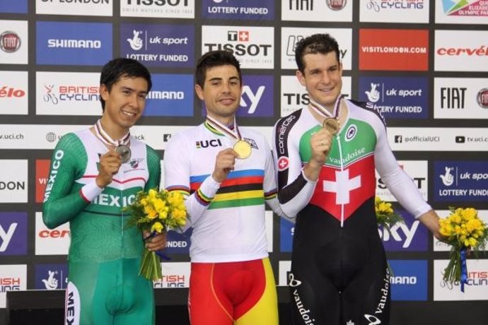 Sebastián Mora, oro en el Mundial de ciclismo en pista