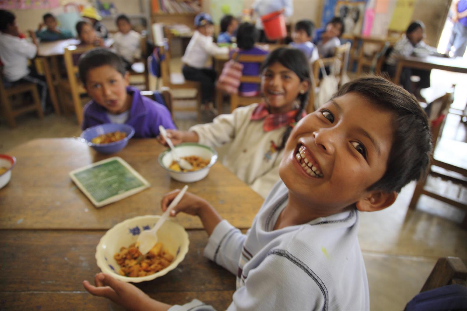 Niños de Bolivia ayudados por el PMA