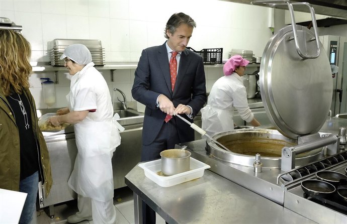 El alcalde en el centro de acogida Princesa Letizia