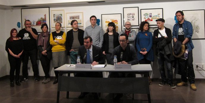 El alcalde de Valladolid presenta la exposición con ilustradores vallisoletanos