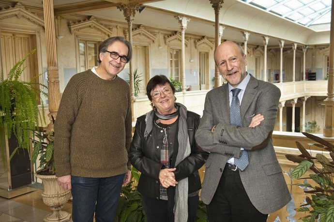 Joan Subirats, María José Beaumont y Manuel Villoria.