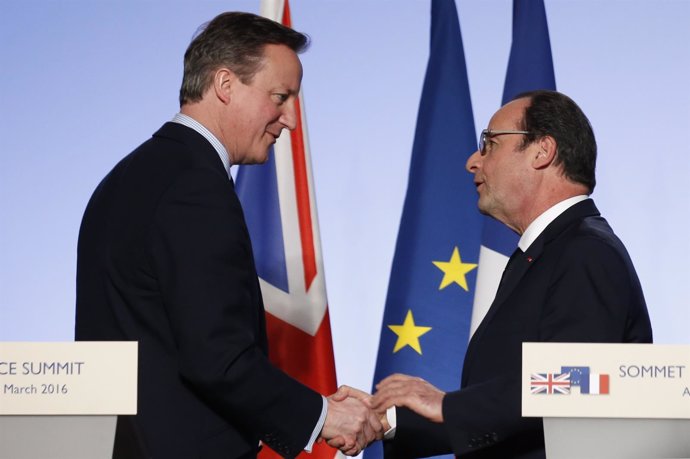 François Hollande con David Cameron