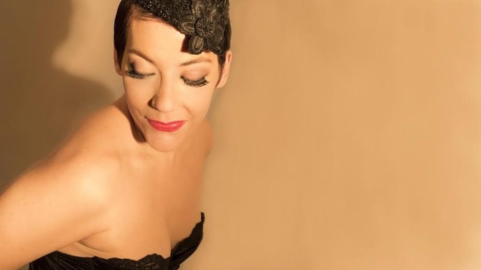 'La Trini' Presenta En Córdoba Su Nuevo Disco, 'De Lo Simple A Lo Profundo'