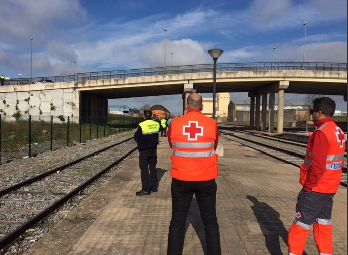 Efectivos en emergencias en la estación de tren de Badajoz