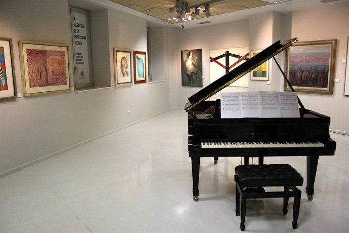 Inauguración de la exposición 'La Colección de la Universidad de Jaén'.