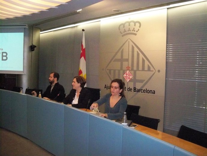 Ada Colau, Gemma Taraf, y Davide Malmusi