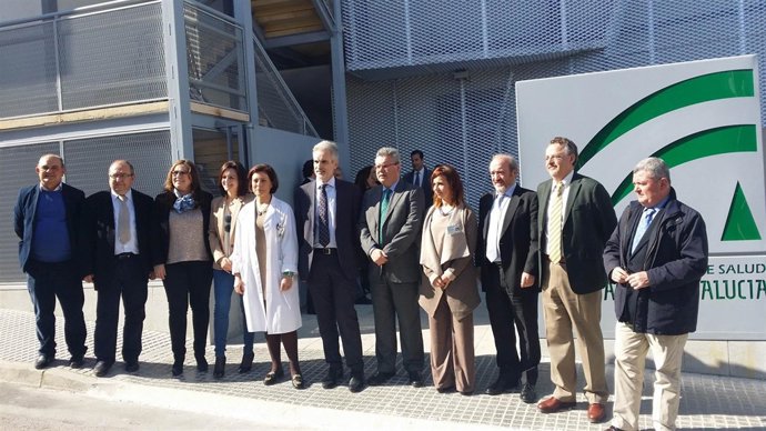 Visita de Aquilino Alonso al centro de salud José Gallego Arroba