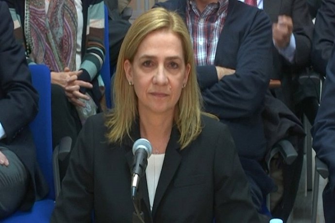 La Infanta confía "plenamente" en su marido