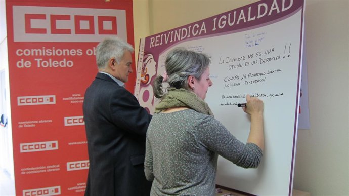 Martínez y Gil firman por la igualdad