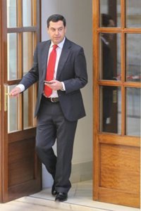 Moreno exige a Junta que facilite el trabajo de la comisión de formación