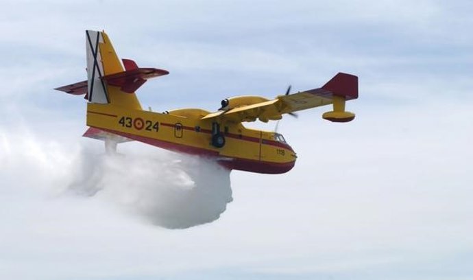 Avión contra incendios