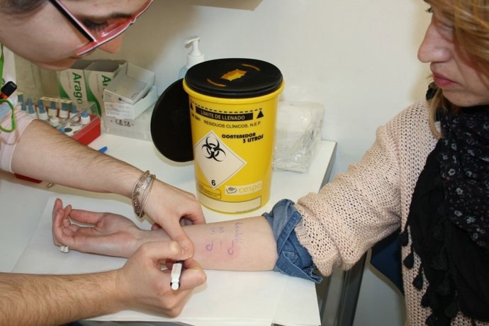 Alergólogos participan en un ensayo clínico