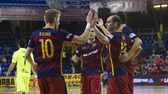 El Barça celebra el triunfo ante el Levante de fútbol sala