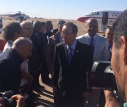 El secretario general de la ONU, Ban Ki Moon, a su llegada a Tinduf