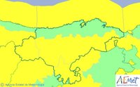 Cantabria permanece en alerta por oleaje y nevadas