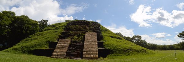 Parque Pirámide Cihuatan El Salvador 