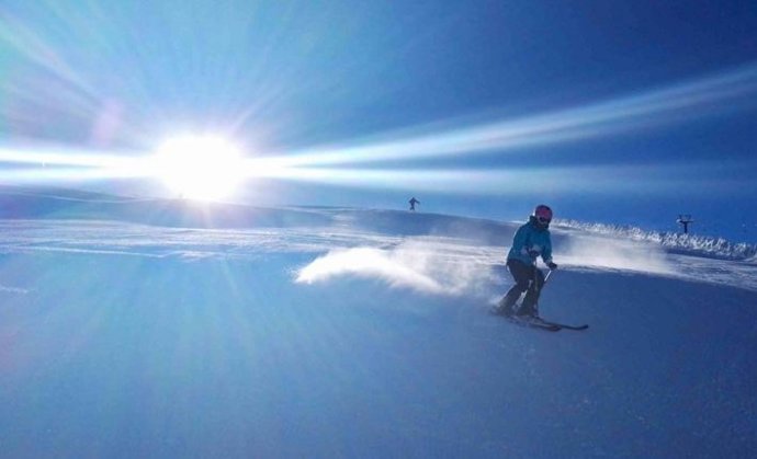 Esquiador en Sierra Nevada