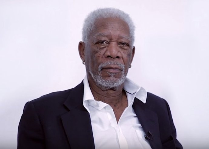 Morgan Freeman recita a Justin Bieber