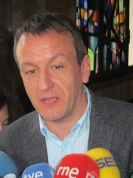 El portavoz de ZEC, Fernando Rivarés