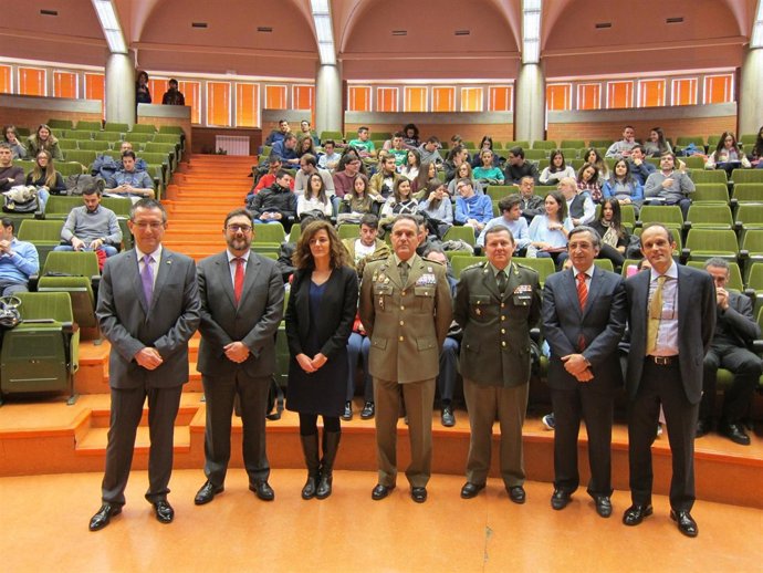 V Foro Económico en la Facultad de Ciencias Económicas y Empresariales de la UVA