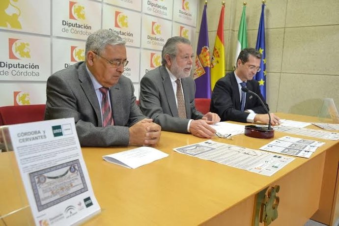 Blanco (centro) presenta las jornadas en tributo a Cervantes