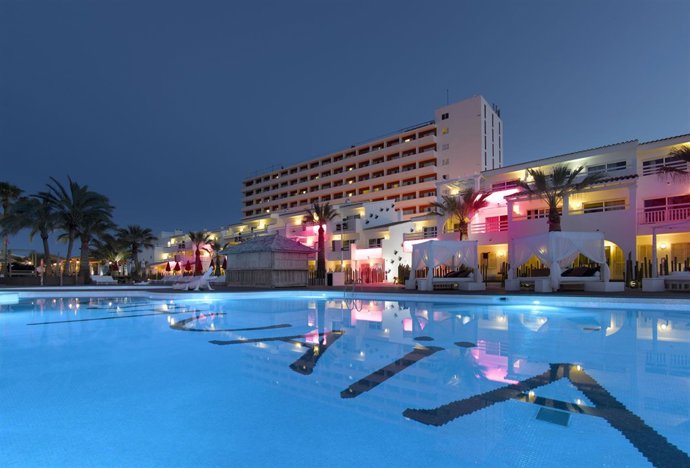 Ushuaïa Ibiza Beach 