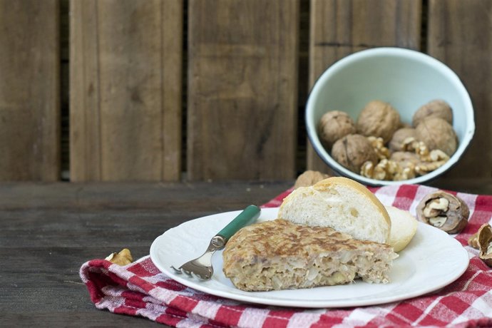 Tortilla de bacalao y nueces