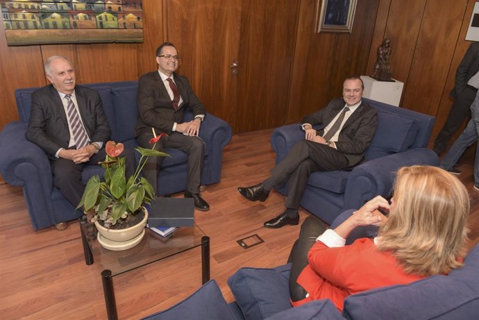 El alcalde Augusto Hidalgo recibió el sello de ‘Ciudad Dermosaludable’