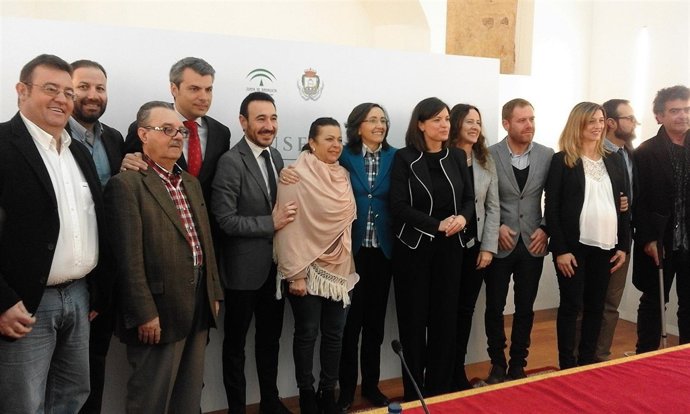 Firma protocolo para construcción Museo Camarón