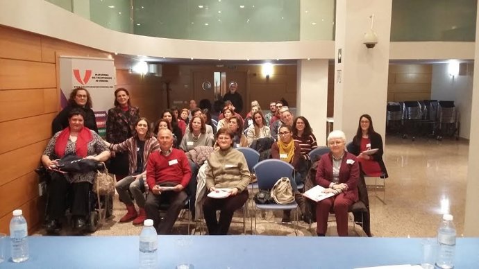 Quevedo y Torres (izda.) junto a voluntarios y profesionales