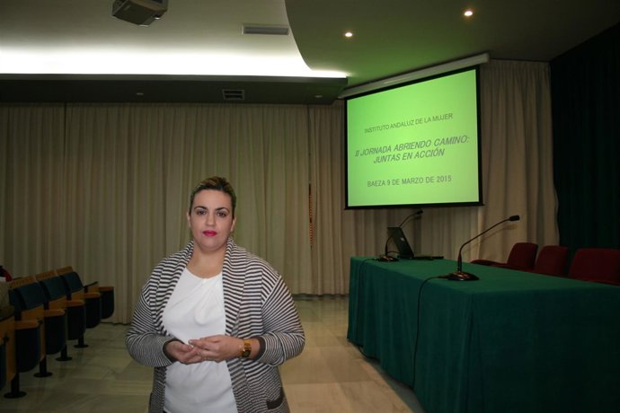 Beatriz Martín, en las jornadas 'Abriendo caminos: juntas en acción'.