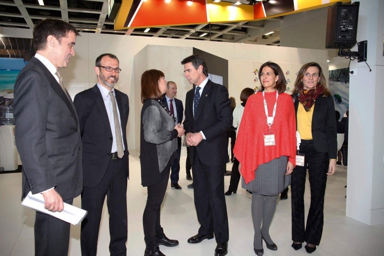La presidenta del Govern, Francina Armengol, en la feria de turismo de Berlín