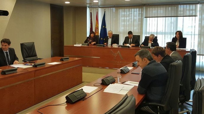 Urbina en comparecencia Narbona en la Comisión Escombreras