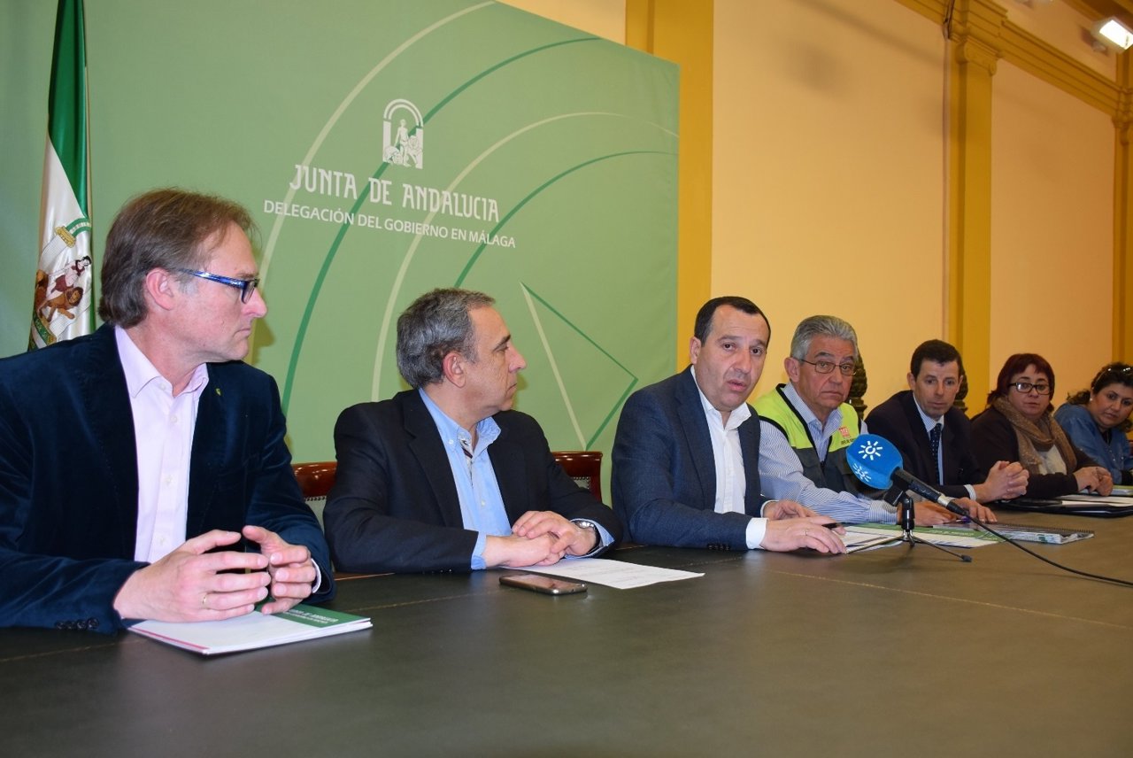 José Luis Ruiz Espejo entrega los planes de emergencia