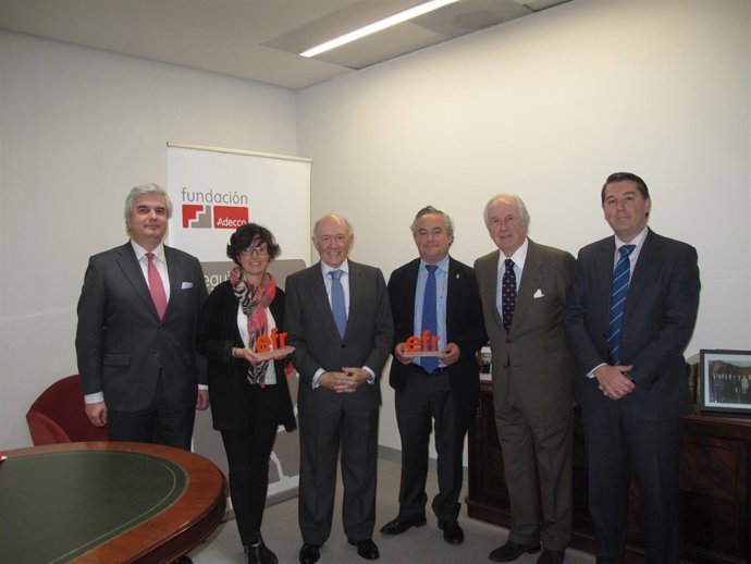 Fundación Masfamilia reconoce a Fundación Adecco
