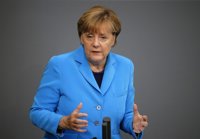 Merkel advierte de que el cierre de la ruta de los Balcanes "no resuelve el problema"