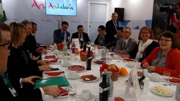 Francisco Javier Fernández, en un desayuno de trabajo con touroperadores alemane