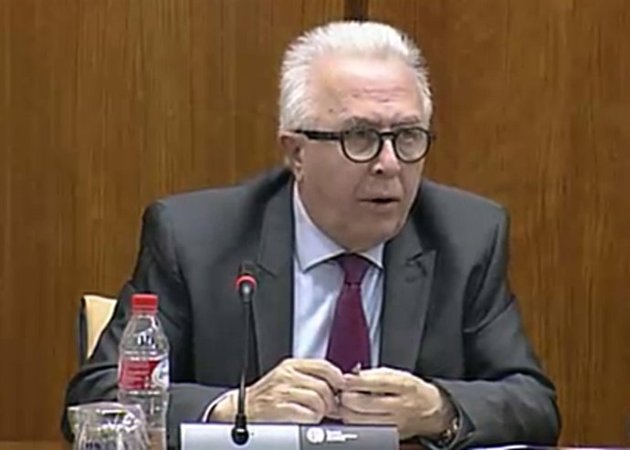 El consejero de Empleo, Empresa y Comercio, José Sánchez Maldonado