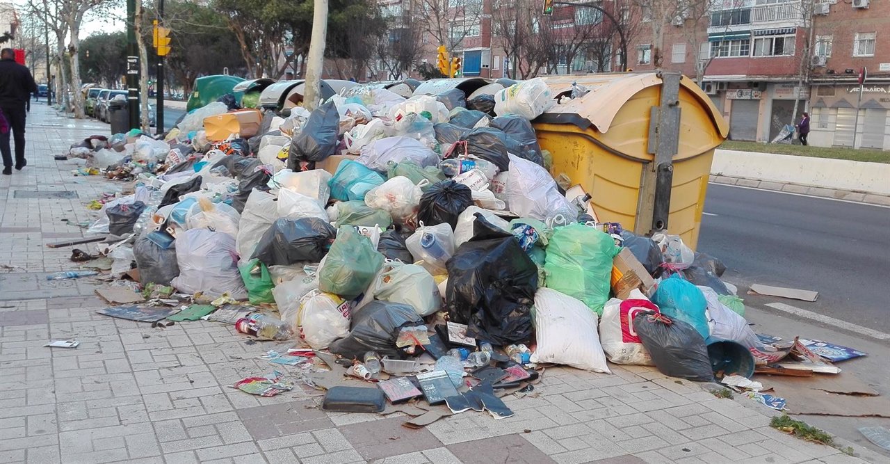 Huelga de Limasa de basuras en Málaga. Marzo 2016