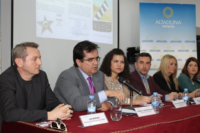 El diputado de Cultura, Antonio J. Rodríguez, en la mesa redonda de cine.