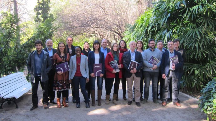Reunión de parlamentarios de Podemos en el Jardí Botànic