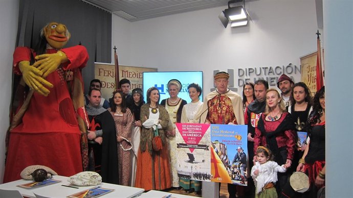 El alcalde de Palos (Huelva), Carmelo Romero, presenta jornadas medievales.